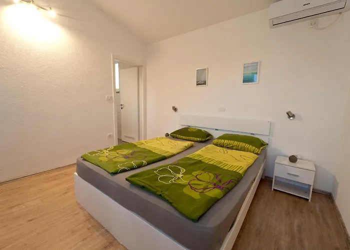 Luka With Private Pool Near Vila Pula