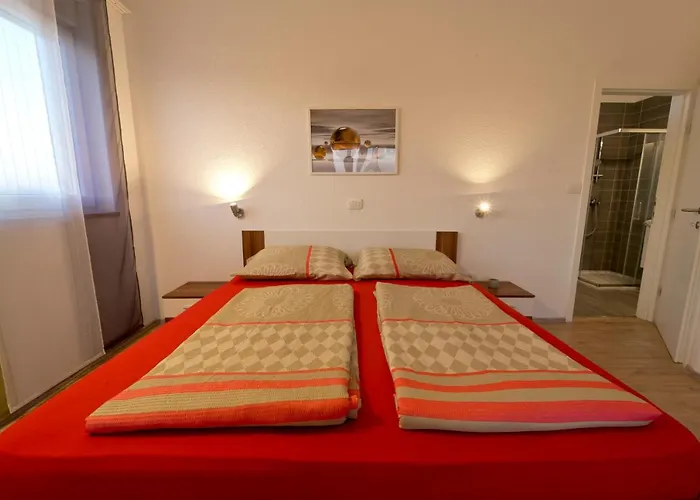 Vila Luka With Private Pool Near *