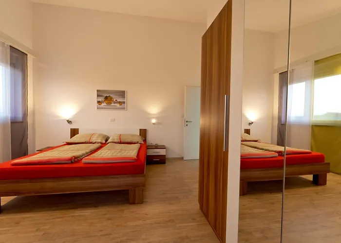 Luka With Private Pool Near Vila