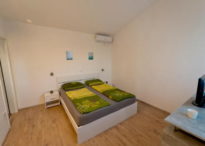 Luka With Private Pool Near * 풀라