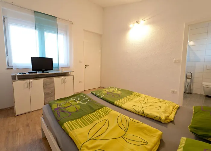 Luka With Private Pool Near * 풀라